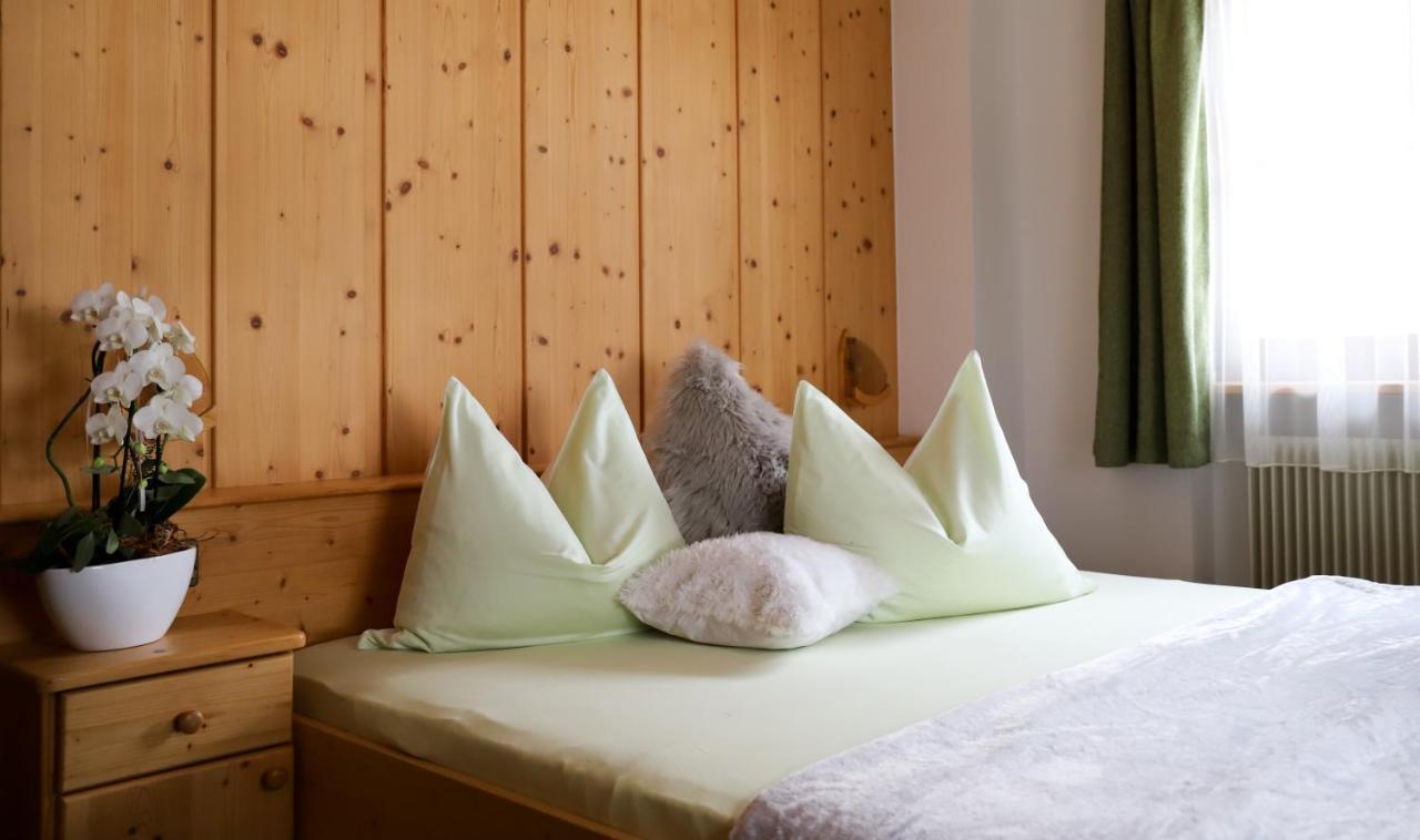Apartments Vaiolet Santa Cristina Val Gardena Екстериор снимка